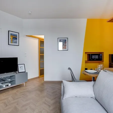 Au Coeur De Design Et Cosy Lägenhet *